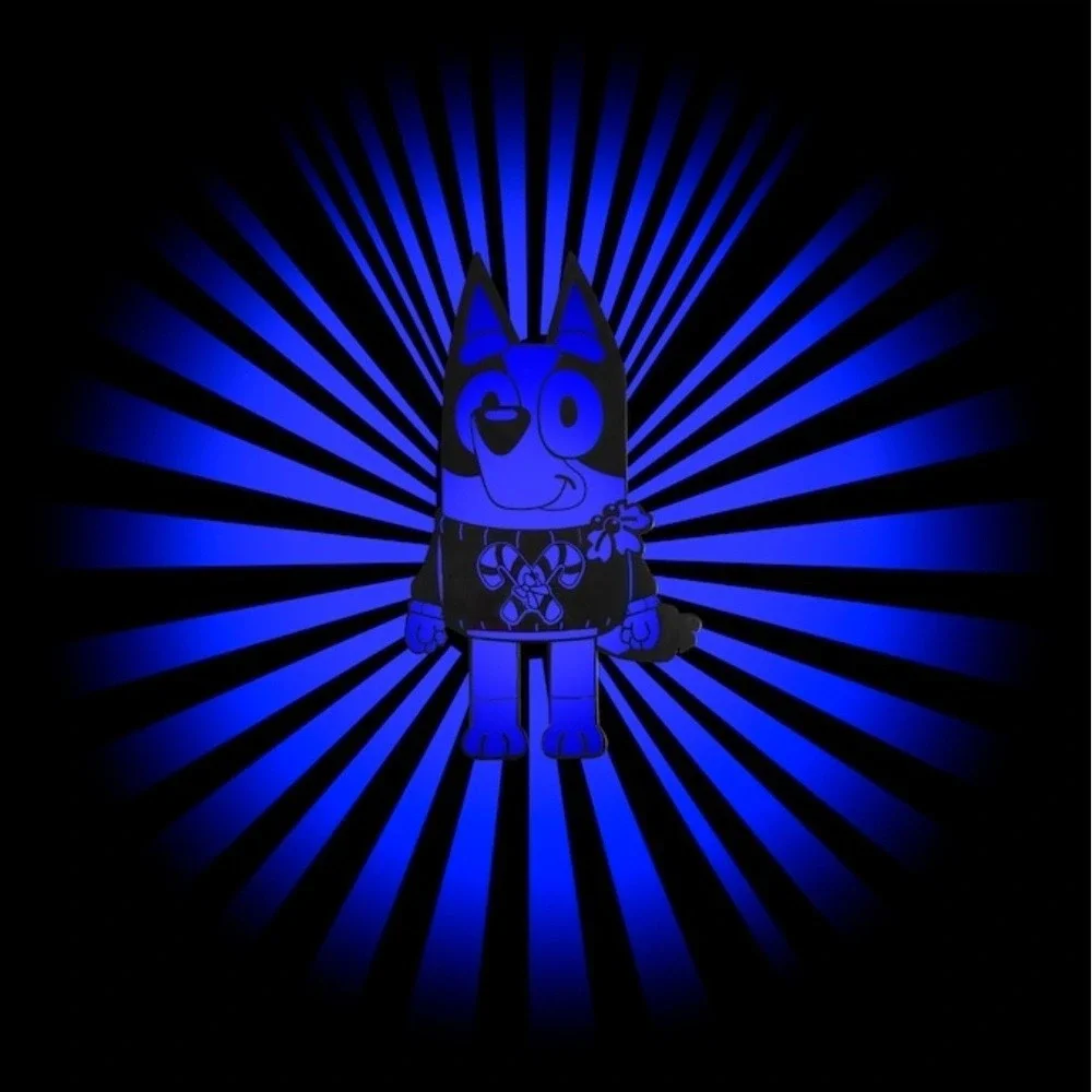 Bluey‎ Radiant Shadows LED Light Show Christmas Decoration Wall Hanging